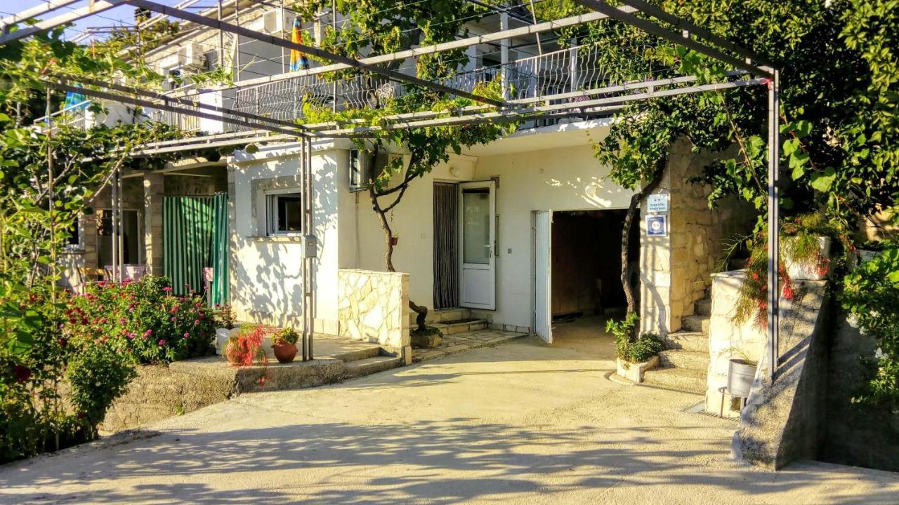 Apartmani Bosco Tivat Eksteriør bilde